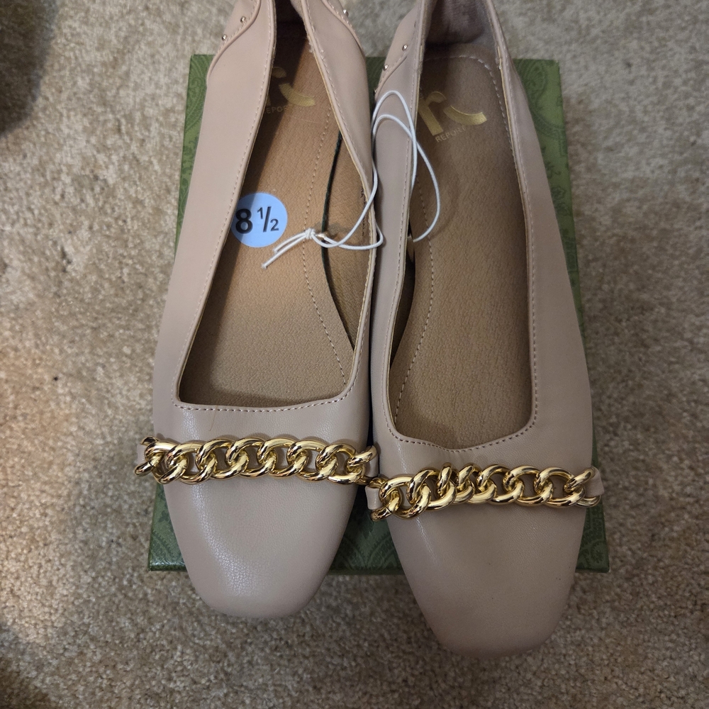 Report Beige Loafers with Gold Chain
